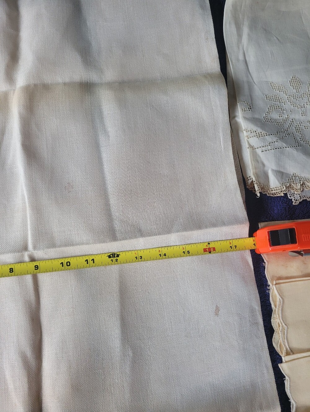 Source Unknown Cream and Blue Vintage Embroidered Table Linens Lot - Picture 9 of 12